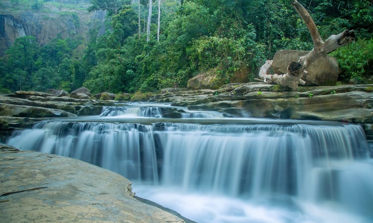 Amiakhum Waterfall